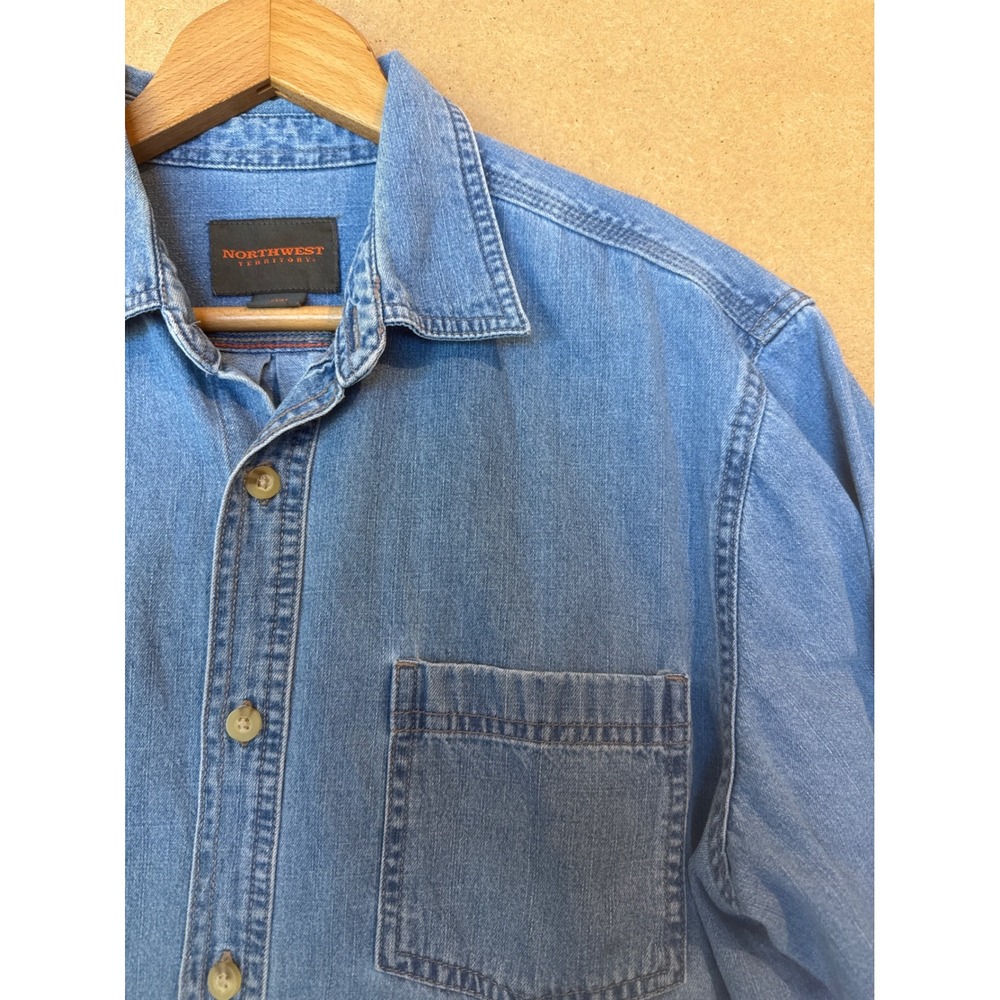 Northwest Territory Denim Button Down Shirt Light Wash Blue Long Sleeve Medium